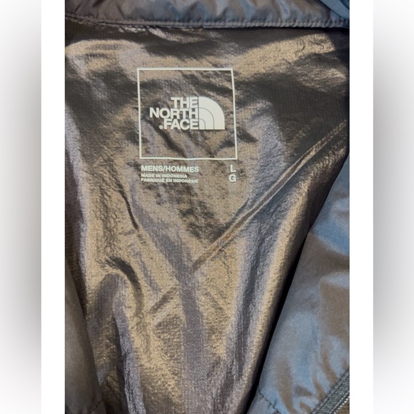 The North Face Vest Size.. Black.. Men’s Size Large - Picture 6 of 6